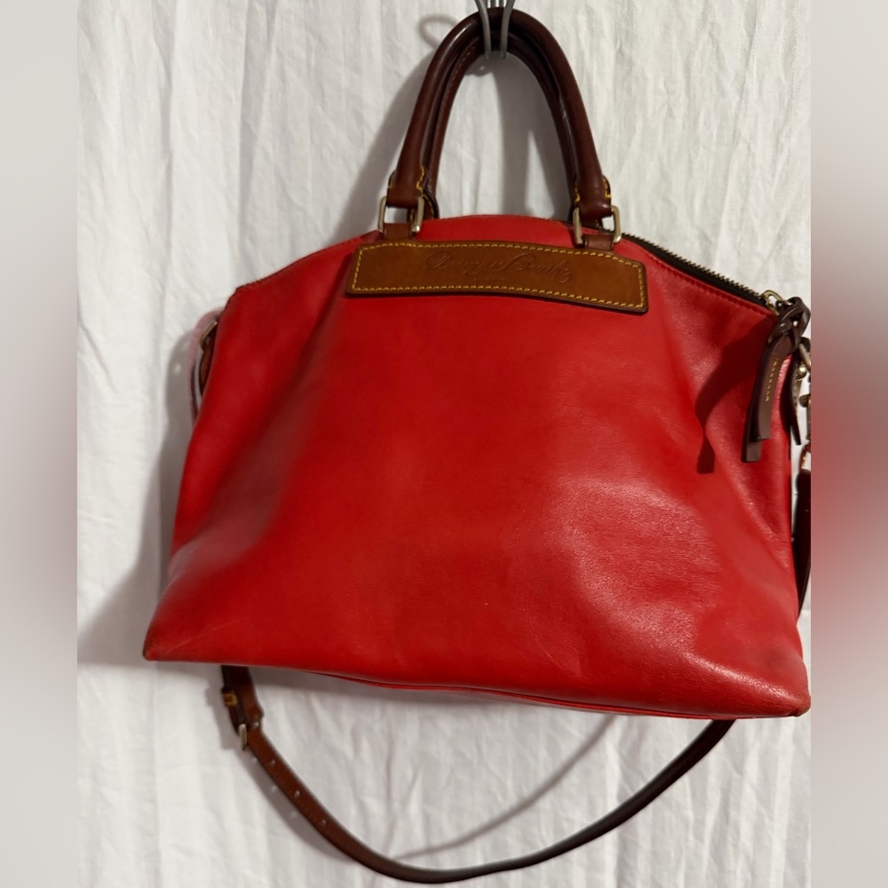 Vintage Dooney and Burke leather shoulder bag